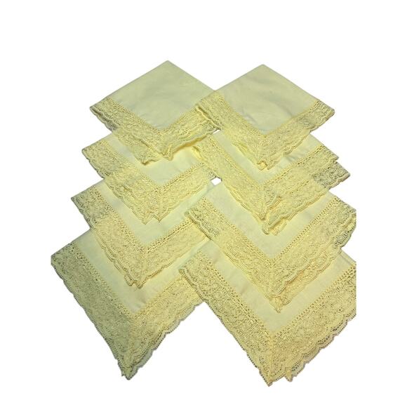 Vintage Beautiful And Bright Set‎ Of Lace Edged Yellow Napkins - Picture 1 of 3